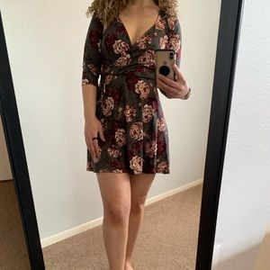 iZ BYER floral dress that is so comfy!